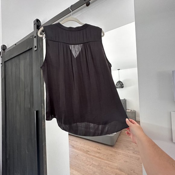 VINCE CAMUTO Ladies Blouse - Picture 6 of 6